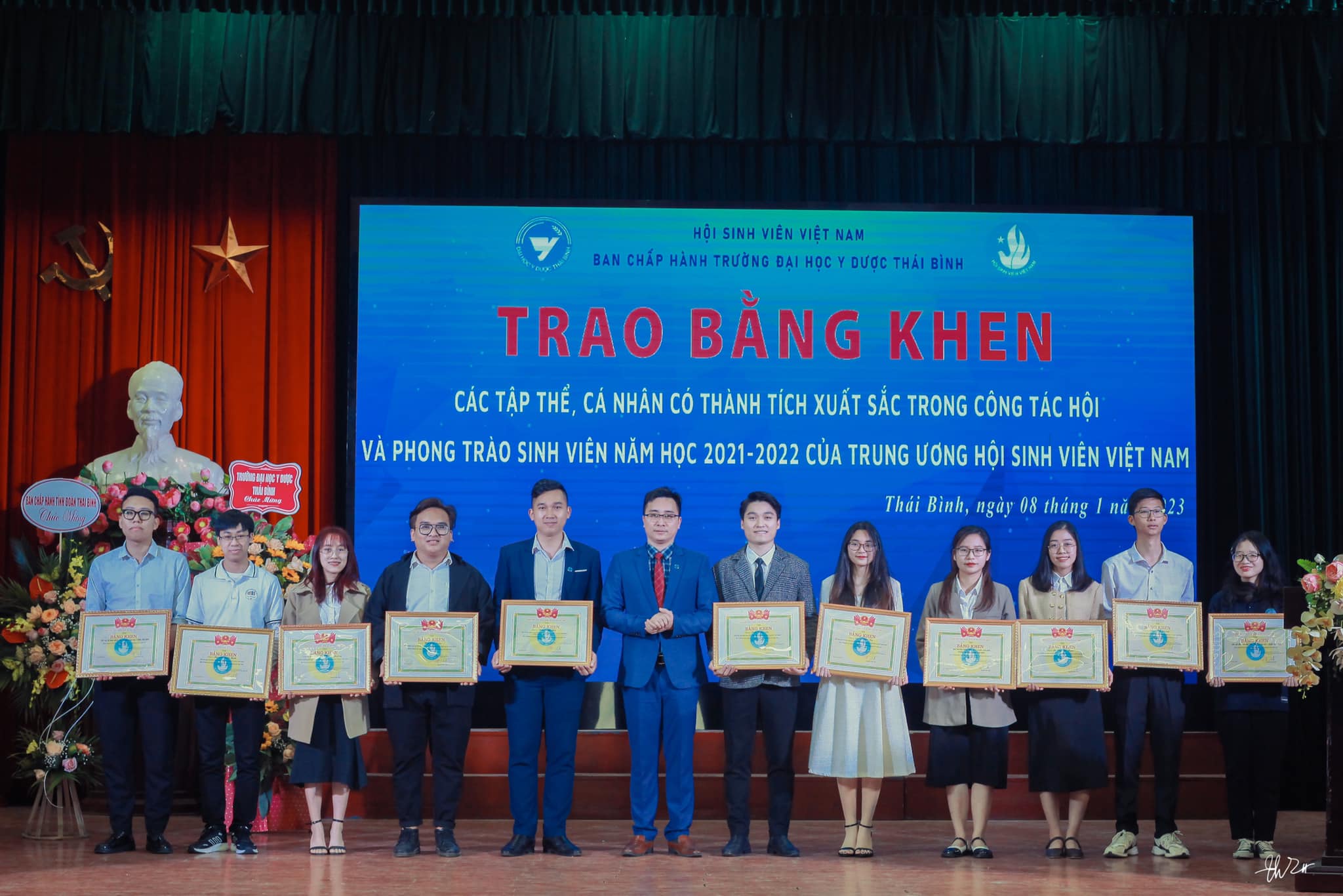 LỄ KỈ NIỆM 2