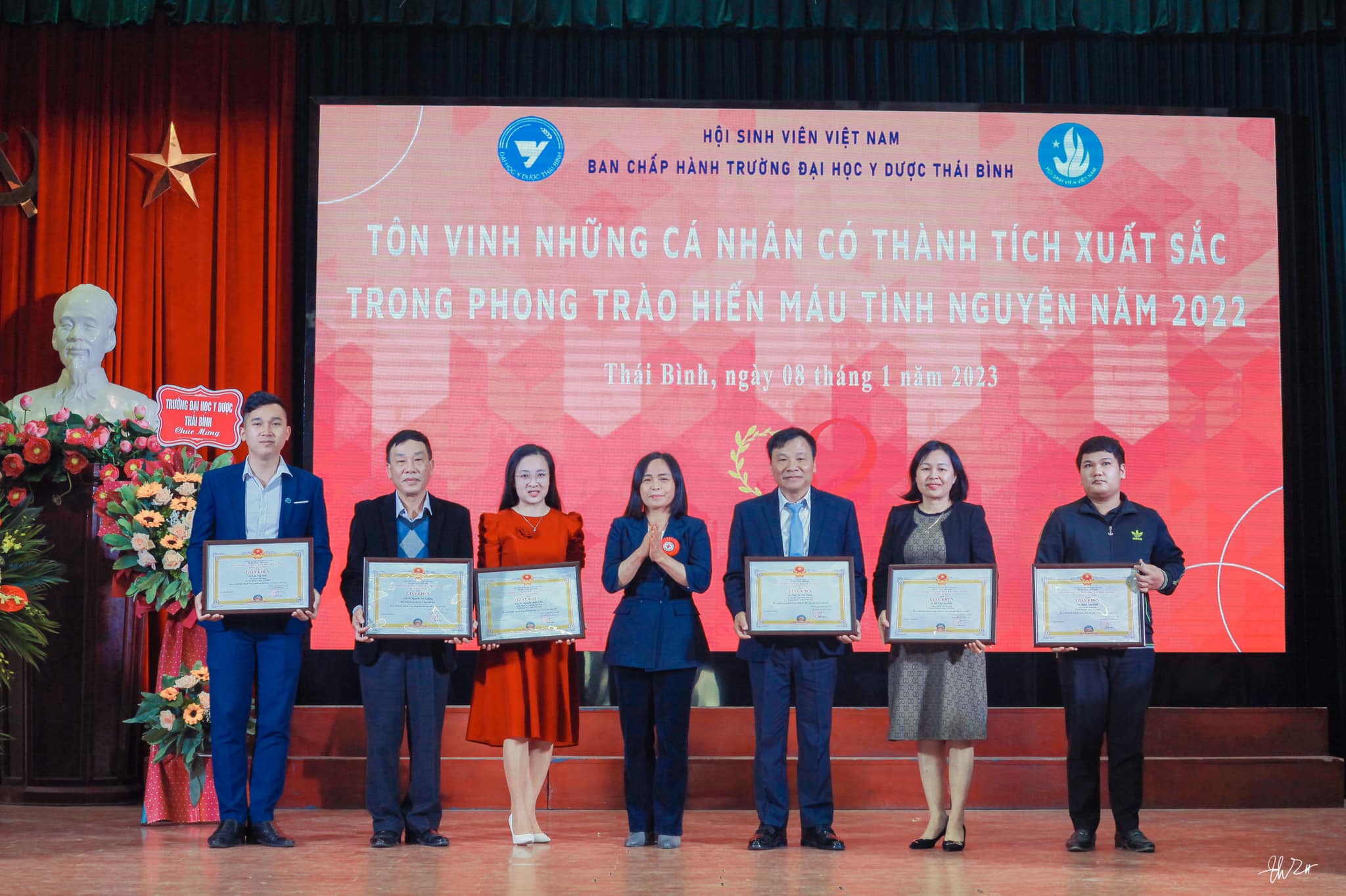 LỄ KỈ NIỆM3